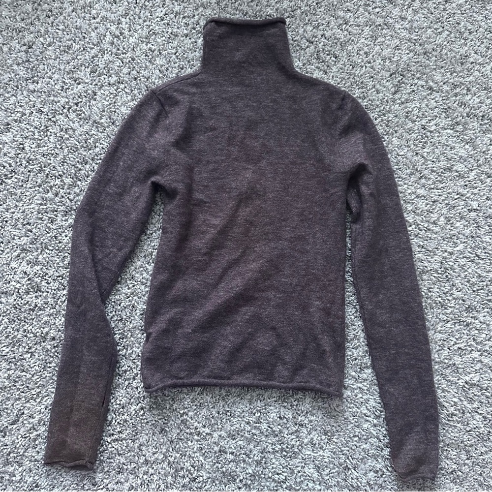 Wilfred Aritzia chocolate brown 5% cashmere soft long sleeve mock neck sweater